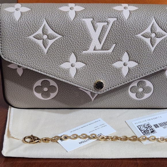 Louis-vuitton Felice Pochette Empreinte leather in Dove cream BNIB - Picture 5 of 11